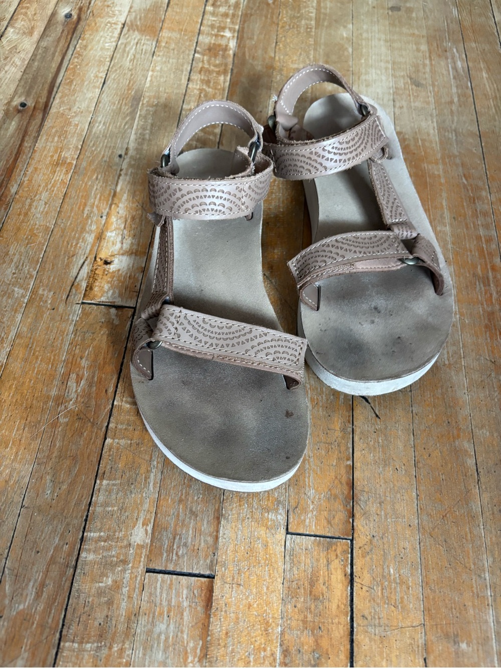 Teva Women’s Neutral Tan Strap Sandals